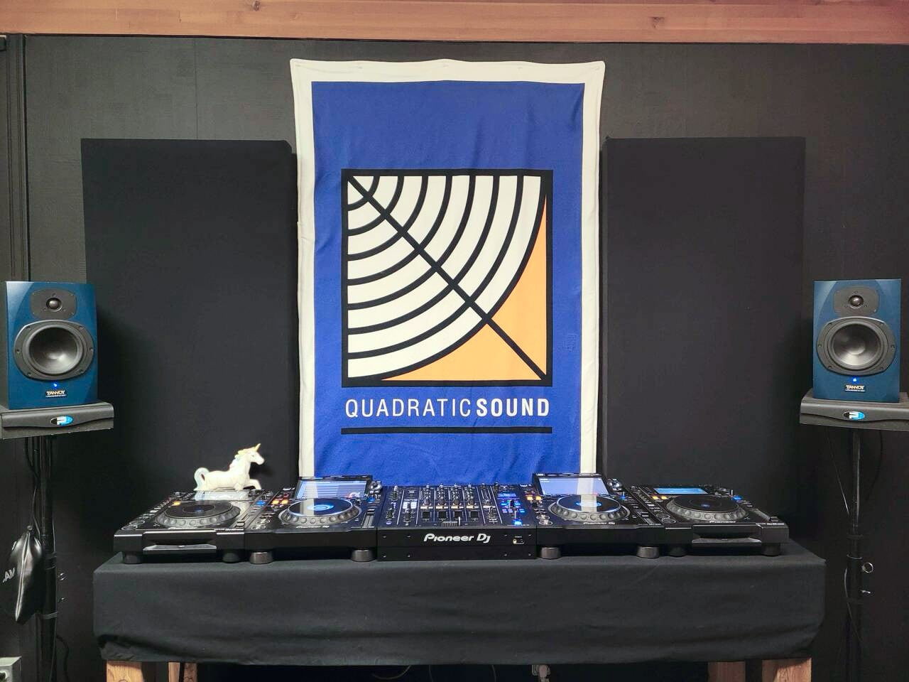 DJ Studio